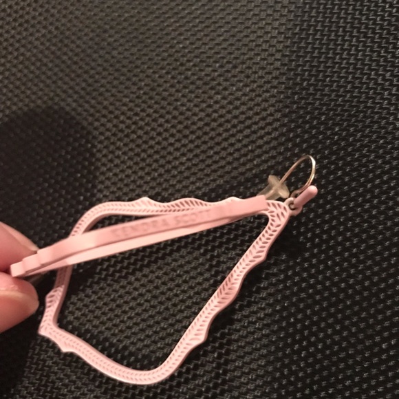 SOLD. Kendra Scott Sophee Lilac - worn once - Picture 3 of 4